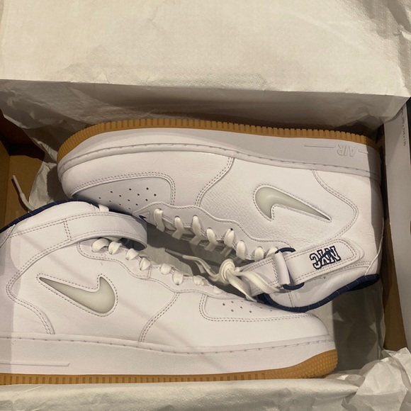 Nike Other - Air Force 1 Mid NYC